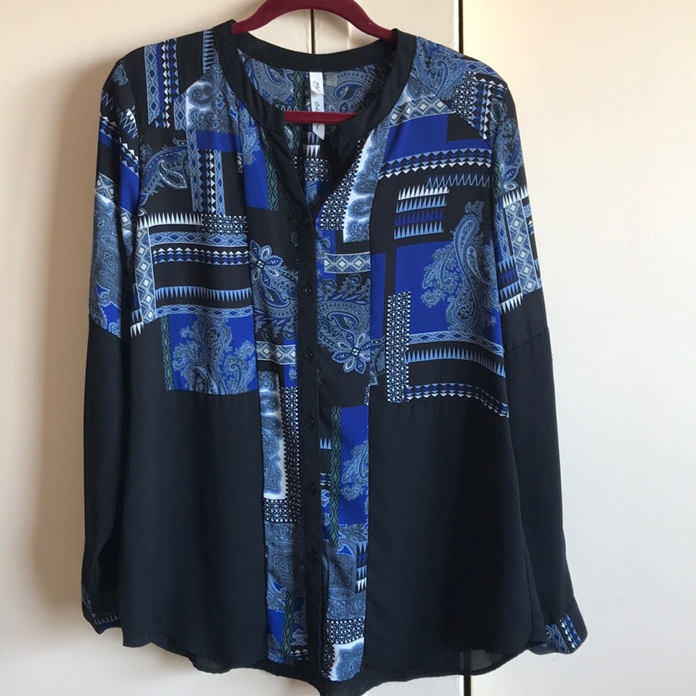 A cute blouse